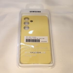 Samsung Galaxy S25 Soft Yellow Case